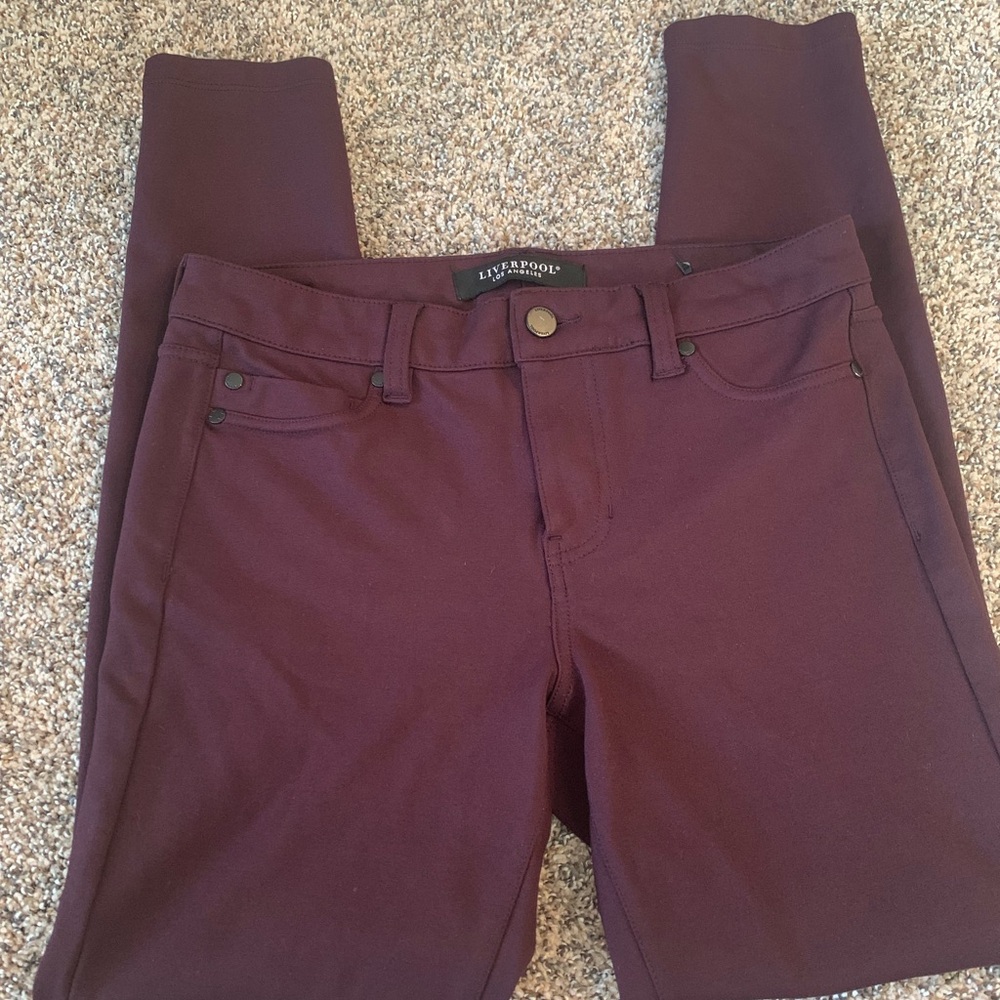 Women’s Maroon Liverpool Stretchy Jeggings